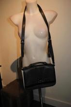 Pauls Boutique London schoudertas leer zwart wit Als nieuw, Sieraden, Tassen en Uiterlijk, Tassen | Damestassen, Verzenden, Zo goed als nieuw