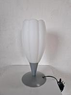 Vintage massive tulp lamp., Huis en Inrichting, Minder dan 50 cm, Ophalen of Verzenden, Zo goed als nieuw