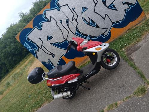 Gereviseerde motorscooter 150cc, Fietsen en Brommers, Overige Fietsen en Brommers, Ophalen