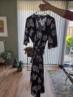 Zeer mooie wikkeljurk., Kleding | Dames, Overige kleuren, Zo goed als nieuw, Onder de knie, Ophalen