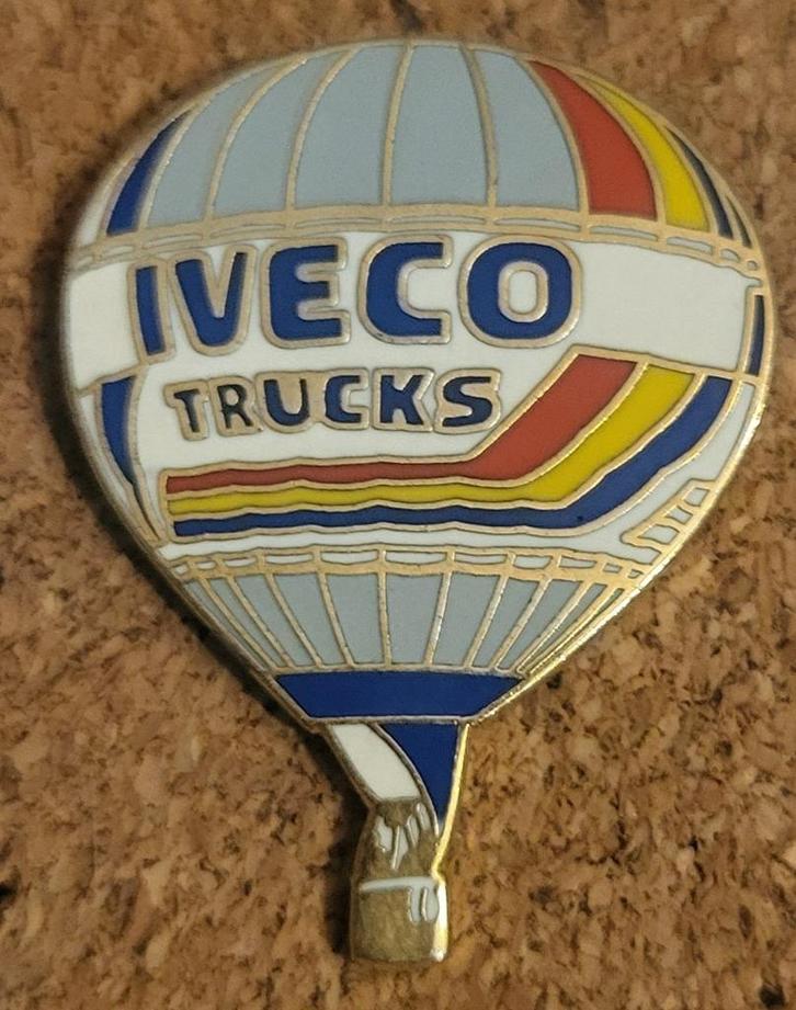 Ballonpin iveco, Verzamelen, Speldjes, Pins en Buttons, Ophalen of Verzenden