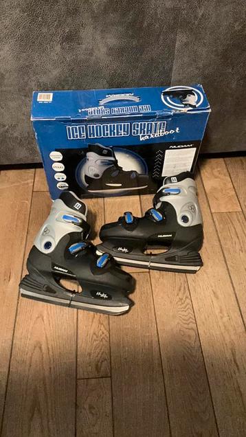 Nijdam Ijshockeyschaatsen Hardboot maat 39 splinternieuw! beschikbaar voor biedingen
