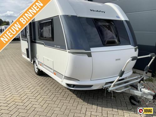 Hobby De Luxe 460 UFE, Caravans en Kamperen, Caravans, Bedrijf, tot en met 4, 1000 - 1250 kg, Rondzit, Hobby, Frans bed, Overige typen