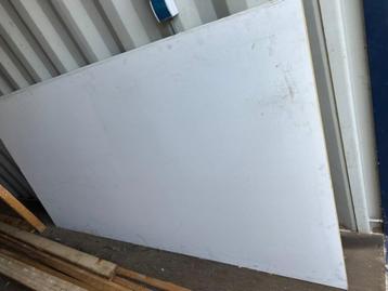 4 nieuwe MDF platen gegrond 18mm. beschikbaar voor biedingen
