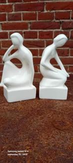 70ties Delfts wit Plateel Boekensteunen met Vrouwenfiguren, Antiek en Kunst, Ophalen
