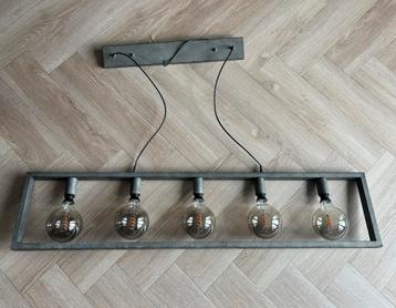 Industriele betonlook lamp Pronto Wonen beschikbaar voor biedingen