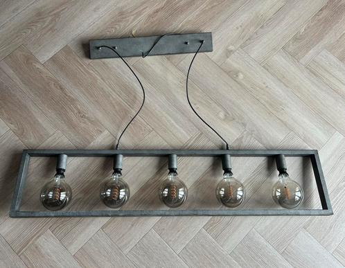Industriele betonlook lamp Pronto Wonen, Huis en Inrichting, Lampen | Hanglampen, Zo goed als nieuw, Minder dan 50 cm, Metaal