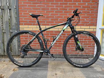 Merida big nine team issue, upgraded beschikbaar voor biedingen