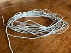 Dunne Witte speakerkabel zwarte streep, Audio, Tv en Foto, Audiokabels en Televisiekabels, Ophalen of Verzenden, Gebruikt, 10 meter of meer