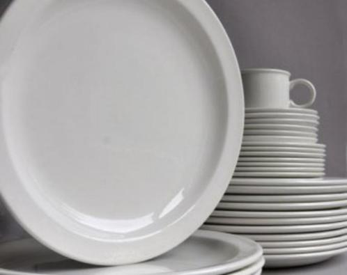 Compleet Midwinter Stonehenge Plain White servies zeer gaaf, Huis en Inrichting, Keuken | Servies, Zo goed als nieuw, Compleet servies