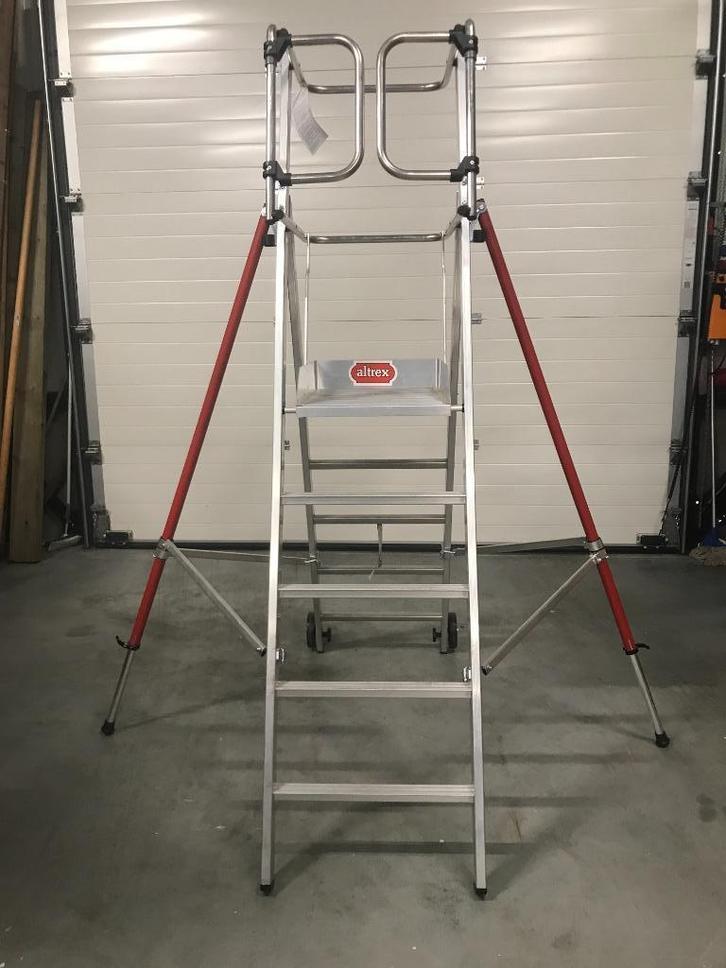Altrex bordestrap opvouwbaar en verrijdbaar Veilig op hoogte, Doe-het-zelf en Verbouw, Ladders en Trappen, Nieuw, Ladder, Minder dan 2 meter