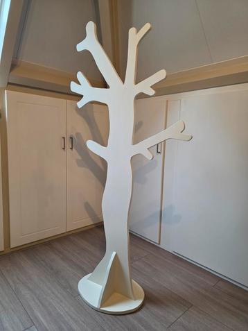 BOOMKAPSTOK kinderkamer, wit, 158 cm hoog, heel mooi  beschikbaar voor biedingen