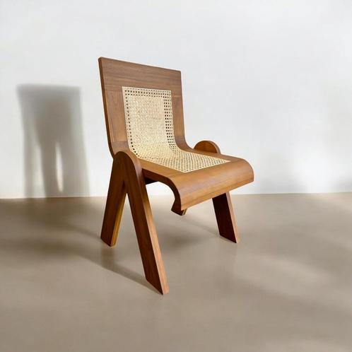 Massief Houten Eetkamerstoel met Rotan Gevlochten Zitting, Antiek en Kunst, Antiek | Meubels | Stoelen en Banken, Ophalen