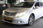 Toyota Avensis Wagon 2.2 D-4D Leder Navi Cam Trek Cruise, Voorwielaandrijving, Euro 5, 150 pk, Zilver of Grijs