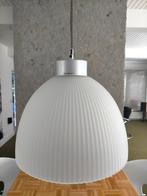 2x Moderne Hanglampen Wit Glas, 10.00 per stuk, Ophalen, Gebruikt, Glas, Modern