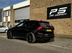 Volvo XC60 2.0 T6 Plug-in hyb.AWD Ultra Dark,Pano,H&K,22inch, Auto's, Volvo, Gebruikt, 4 cilinders, Zwart, Leder