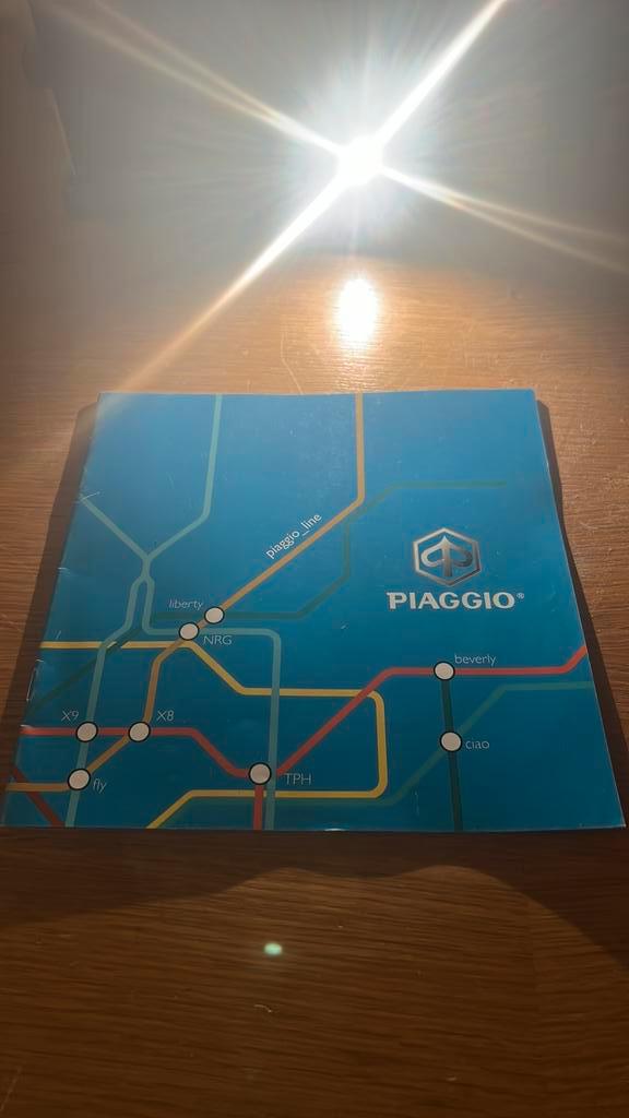 Piaggio technische daten boekje. Zip, tph, beverly, nrg, etc, Motoren, Tuning en Styling, Ophalen of Verzenden