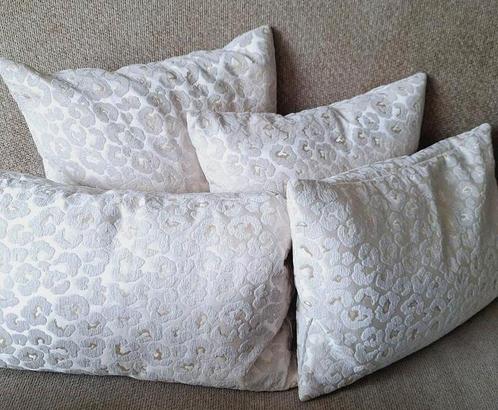 Creme witte panterprint chique kussens| hotel chic, Huis en Inrichting, Woonaccessoires | Kussens, Nieuw, Wit, Vierkant, Ophalen of Verzenden