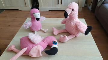 Flamingo knuffels. beschikbaar voor biedingen