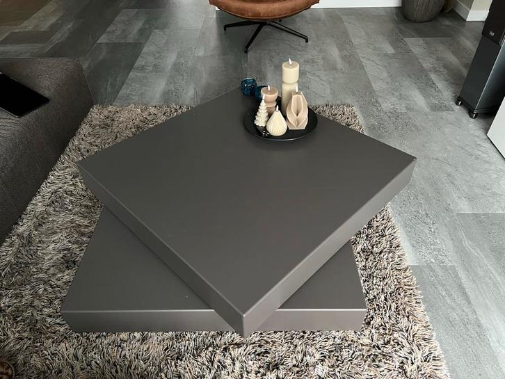 Leolux Trovo/Blocco Salontafel Grijs 100x100cm, Huis en Inrichting, Tafels | Salontafels, Gebruikt, Minder dan 50 cm, 50 tot 100 cm