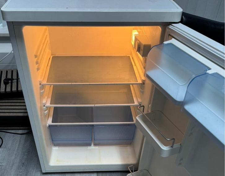 Bosch KTR16421/01 Koelkast, Witgoed en Apparatuur, Koelkasten en IJskasten, Gebruikt, Zonder vriesvak, 200 liter of meer, 160 cm of meer