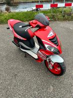 Piaggio nrg power, Fietsen en Brommers, Scooters | Piaggio, Ophalen, Tweetakt, Gebruikt, Maximaal 45 km/u