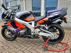 HONDA CBR900RR FIREBLADE SC28 1993 (Nieuwstaat), Motoren, Motoren | Oldtimers, 900 cc, Super Sport, 4 cilinders, Meer dan 35 kW