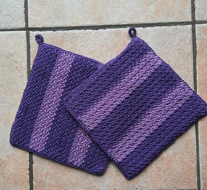 Gehaakte pannenlappen zie foto 2 voor de juiste kleur, Hobby en Vrije tijd, Breien en Haken, Nieuw, Haken, Overige typen, Ophalen of Verzenden