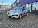 Hyundai Getz 1.3i GL, Origineel Nederlands, Te koop, Zilver of Grijs, 5 stoelen