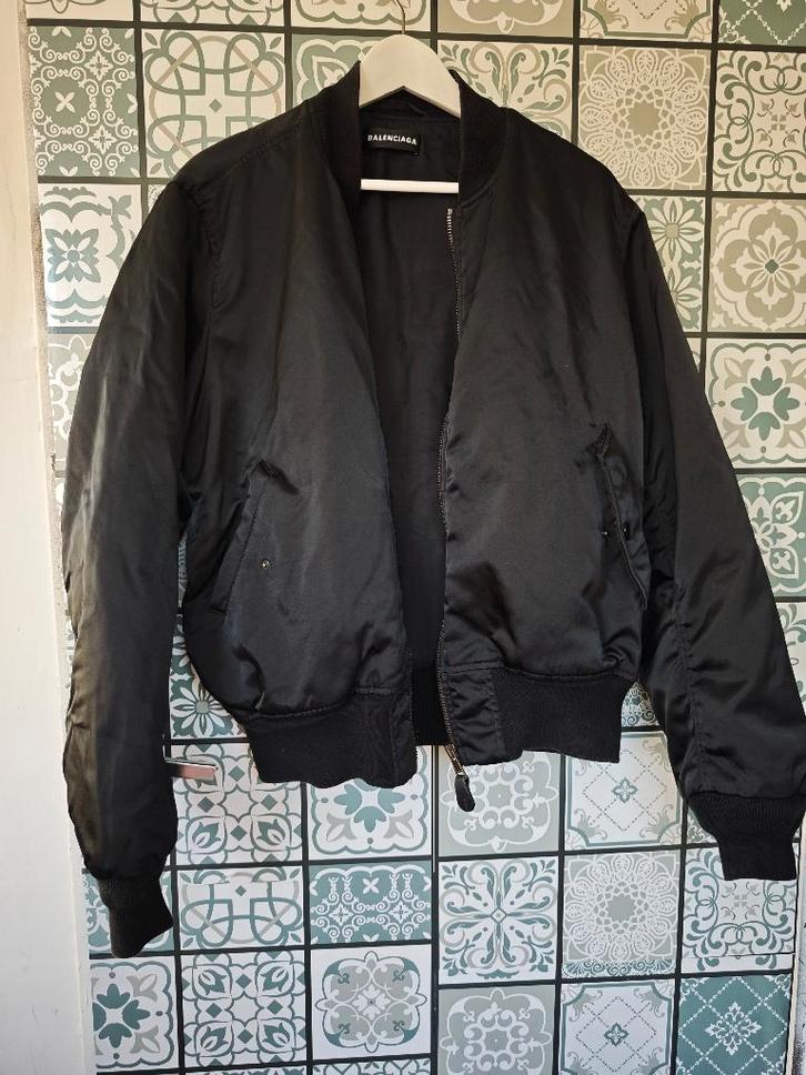 Authentic Balenciaga bomber jacket, Kleding | Heren, Jassen | Winter, Zo goed als nieuw, Maat 48/50 (M), Zwart, Ophalen of Verzenden