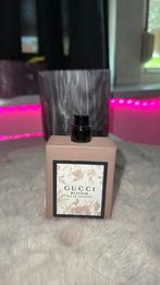 Gucci bloom, Sieraden, Tassen en Uiterlijk, Uiterlijk | Parfum, Ophalen of Verzenden, Zo goed als nieuw