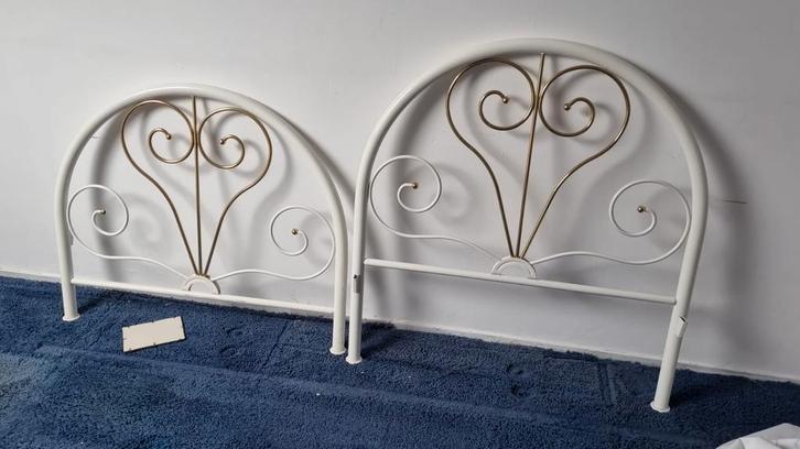 Stalen Meiden Bed - Eenpersoons, Huis en Inrichting, Slaapkamer | Bedden, Ophalen