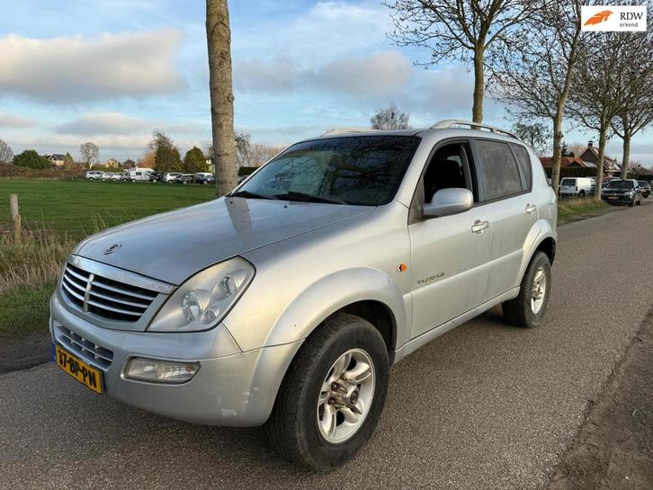 SsangYong Rexton RX 270 Xdi Automaat/Airco/4x4, Auto's, Bestelauto's, Bedrijf, Te koop, 4x4, ABS, Airbags, Airconditioning, Centrale vergrendeling