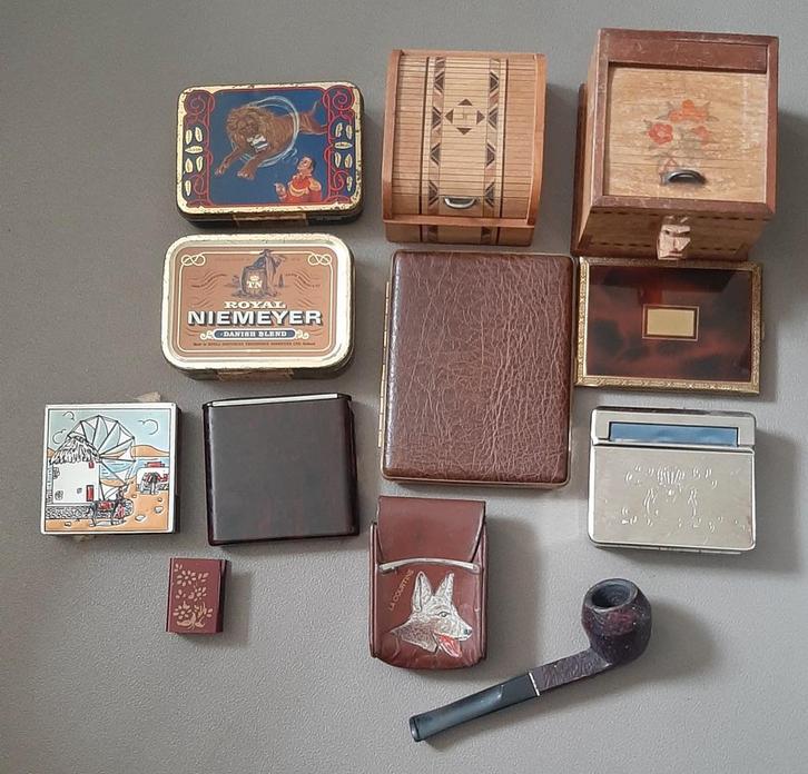 Diverse vintage rookartikelen, Verzamelen, Rookartikelen, Aanstekers en Luciferdoosjes, Gebruikt, Tabaksdoos of Verpakking, Ophalen of Verzenden
