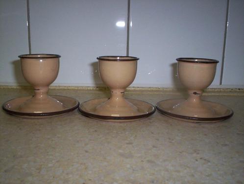Emaille eierdopjes 8300, Antiek en Kunst, Antiek | Emaille, Ophalen of Verzenden