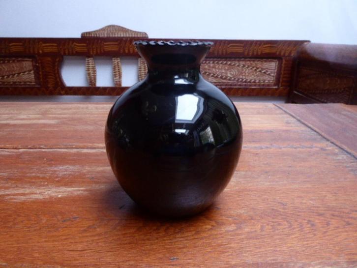 Art deco optisch geblazen vaas in opaline glas, Doyen, Antiek en Kunst, Antiek | Glas en Kristal, Ophalen of Verzenden