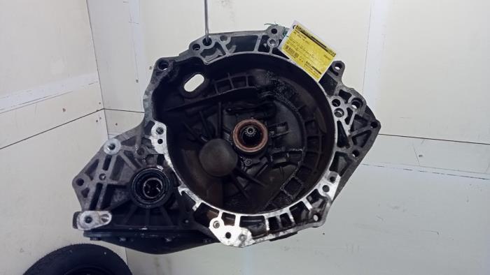 Versnellingsbak van een Opel Corsa, Auto-onderdelen, Transmissie en Toebehoren, Opel, Gebruikt, 3 maanden garantie, Ophalen of Verzenden
