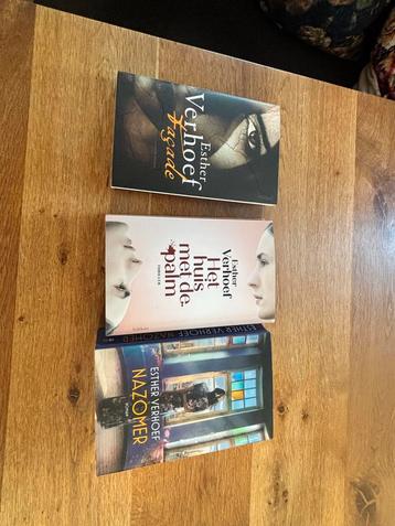 Esther Verhoef Boeken - Façade, Het huis met de palm, Nazome beschikbaar voor biedingen