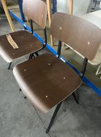 HAY Result Chair zwart frame smoked oak set 2 €379 p stuk nu, Huis en Inrichting, Stoelen, Hay, Nieuw, Eén, Zwart