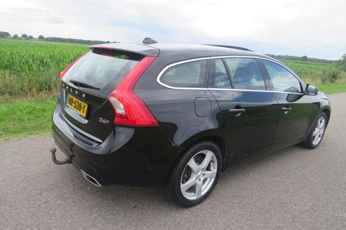 Volvo v-60 D6 2.4 Twin Engine 220pk Aut Hybride Diesel Elect, Auto diversen, Schadeauto's, Volvo, Automaat, Hybride Elektrisch/Diesel