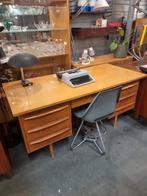 Vintage bureau Jaren 60 houten greepjes, Ophalen, Gebruikt, ,, ,