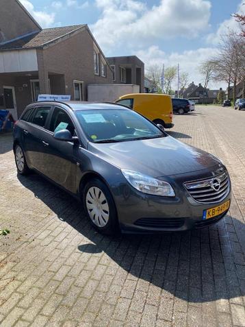 Opel Insignia 2.0 Cdti 81KW Sports Tourer 2012 Grijs beschikbaar voor biedingen