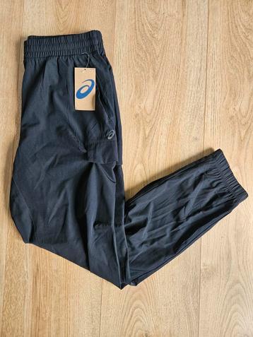 Asics Trainingsbroek Zwart Joggingsbroek Maat L (Large)
 beschikbaar voor biedingen