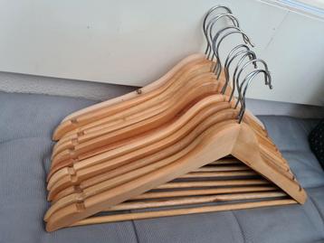 12 Stuks houten kledinghangers met broeklat