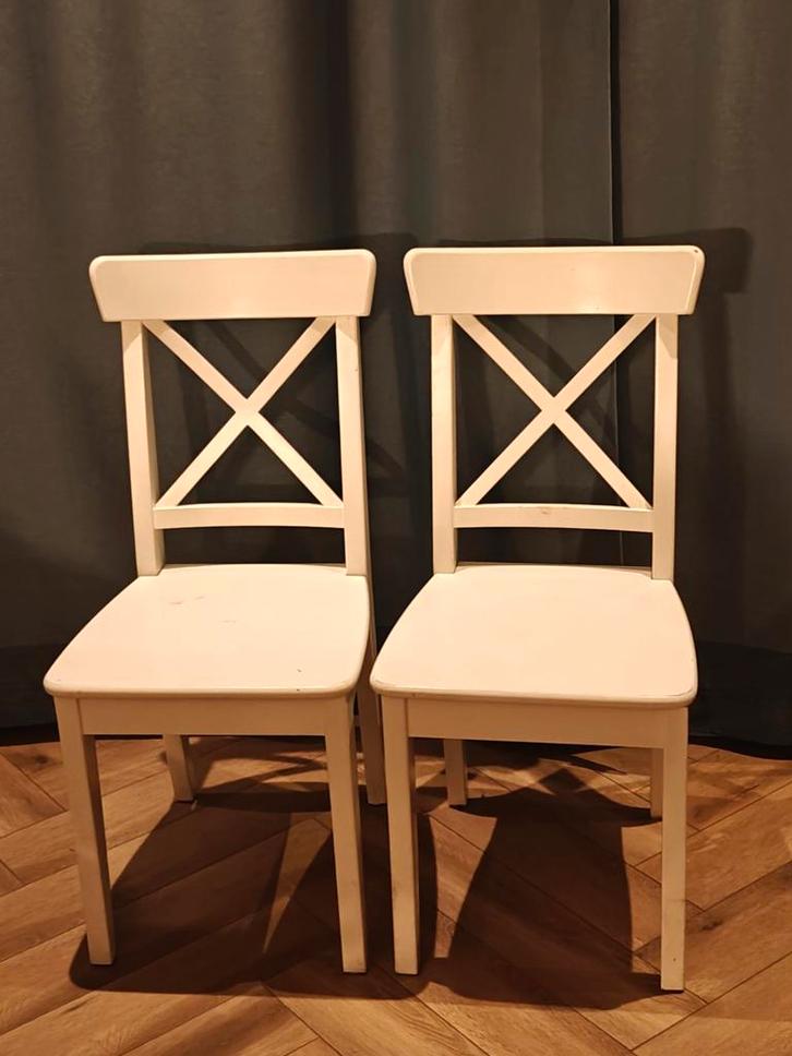 Zes witte houten stoelen, ikea Ingolf, Huis en Inrichting, Stoelen, Gebruikt, Twee, Hout, Wit, Ophalen