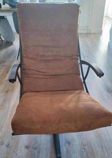 Draaifauteuil Tiberius  beschikbaar voor biedingen
