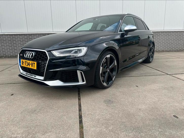Audi RS3 2.5 Tfsi Quattro S Tronic 2017 Zwart Pano-leer-navi, Auto's, Audi, Particulier, RS3, 4x4, ABS, Achteruitrijcamera, Adaptieve lichten
