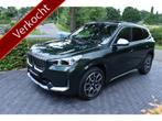 BMW X1 sDrive18i '23 FULL! LEER, PANO, ADAPT, TREKH, NIEUWST, 136 pk, Gebruikt, Met garantie (alle), Leder