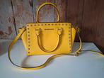 Michael Kors tas Selma yellow geel okergeel studs MK oker, Ophalen of Verzenden, Zo goed als nieuw, Geel, Handtas