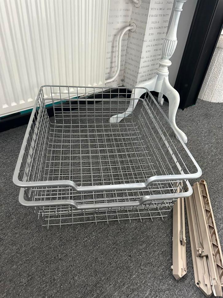 2 IKEA Pax Draadmanden 54x42x16 cm, Huis en Inrichting, Kasten | Kledingkasten, Gebruikt, Metaal, Ophalen